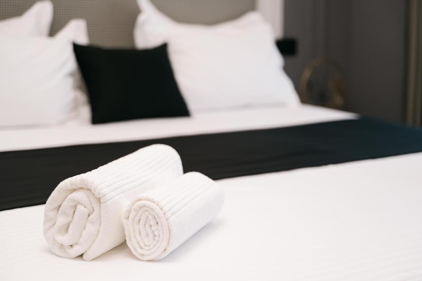אולסינץ' Hotel Teuta מראה חיצוני תמונה